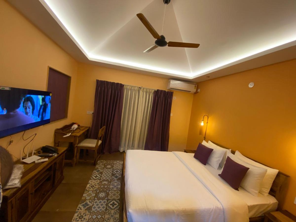 Atmani Waterfront Resort Cola Exterior foto
